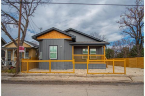 Blissful 5BR3BA Haven Near Riverwalk Downtown